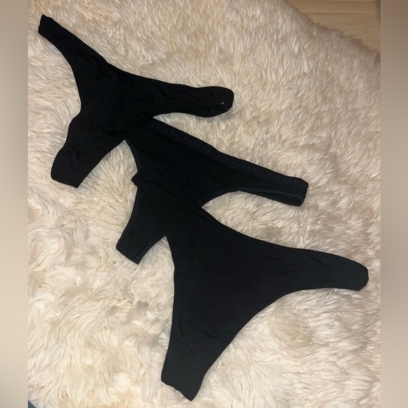 VS Lot of 3 Thongs Black Medium - Picture 2 of 5